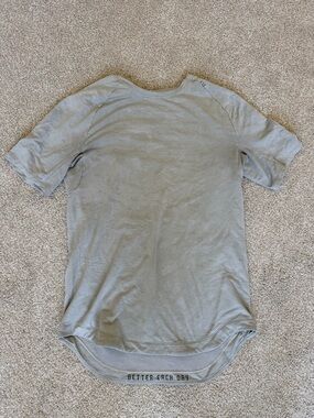 Lululemon At Ease Short Sleeve T Shirt Men’s Size Small